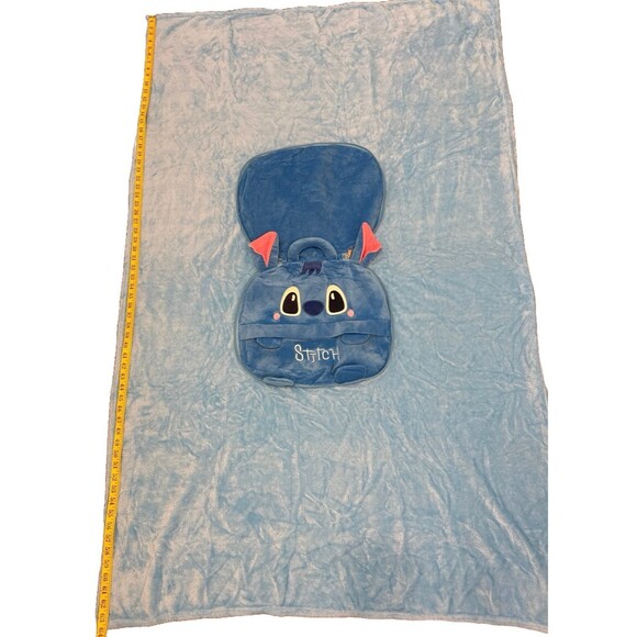 Lilo & Stitch Blanket in Pillow Plush Zip-Up 64x40” Travel Throw New - Picture 4 of 5